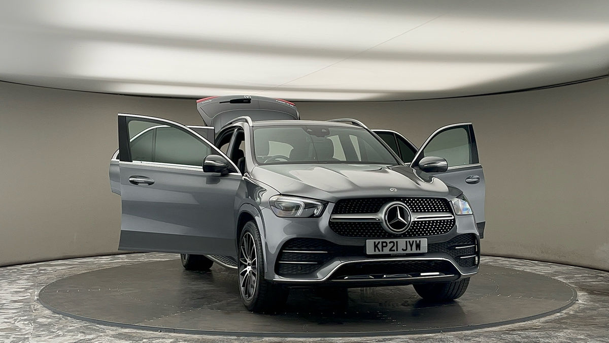 More views of Mercedes-Benz GLE