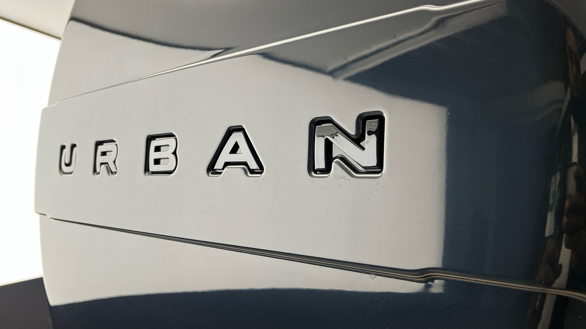 Land Rover Defender 110 Urban Image 27