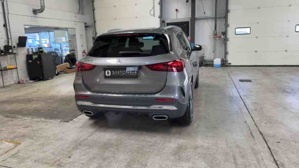 More views of Mercedes-Benz GLA