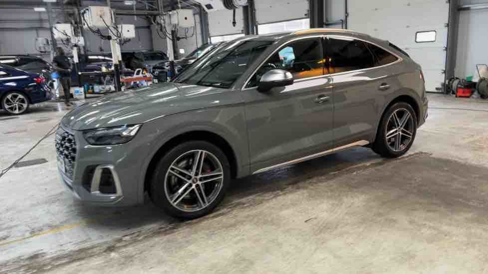 More views of Audi SQ5