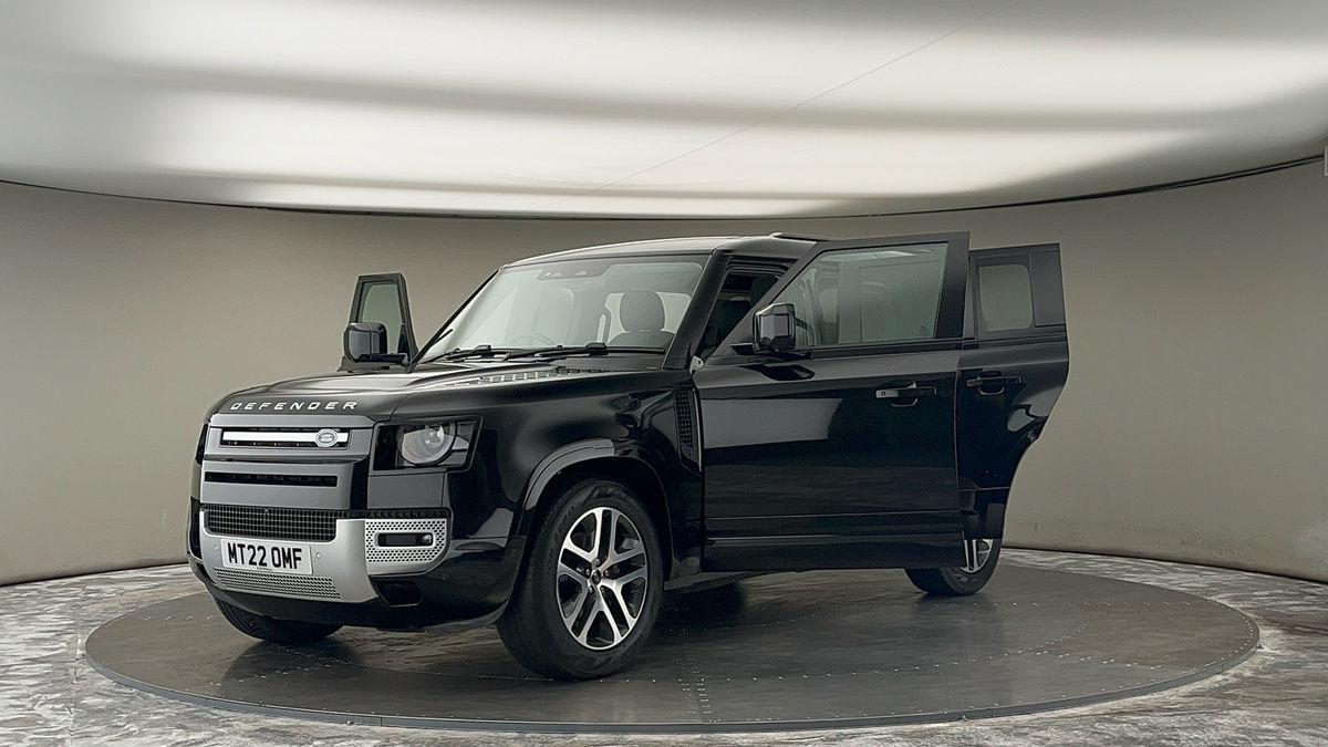 More views of Land Rover Defender 110