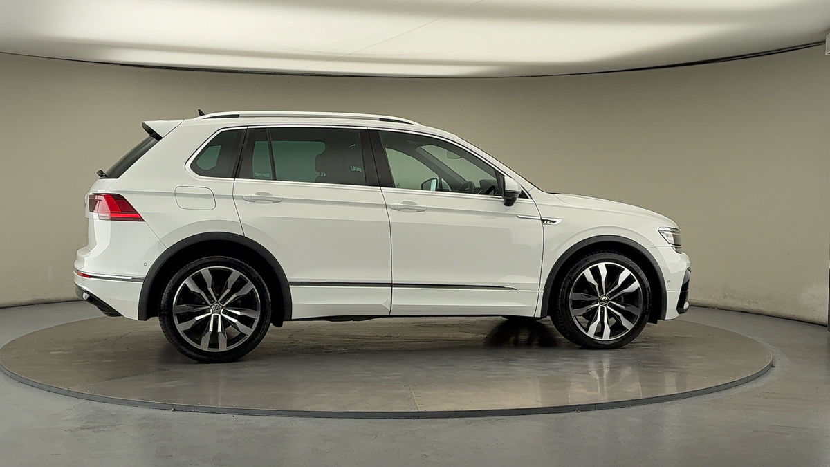 More views of Volkswagen Tiguan