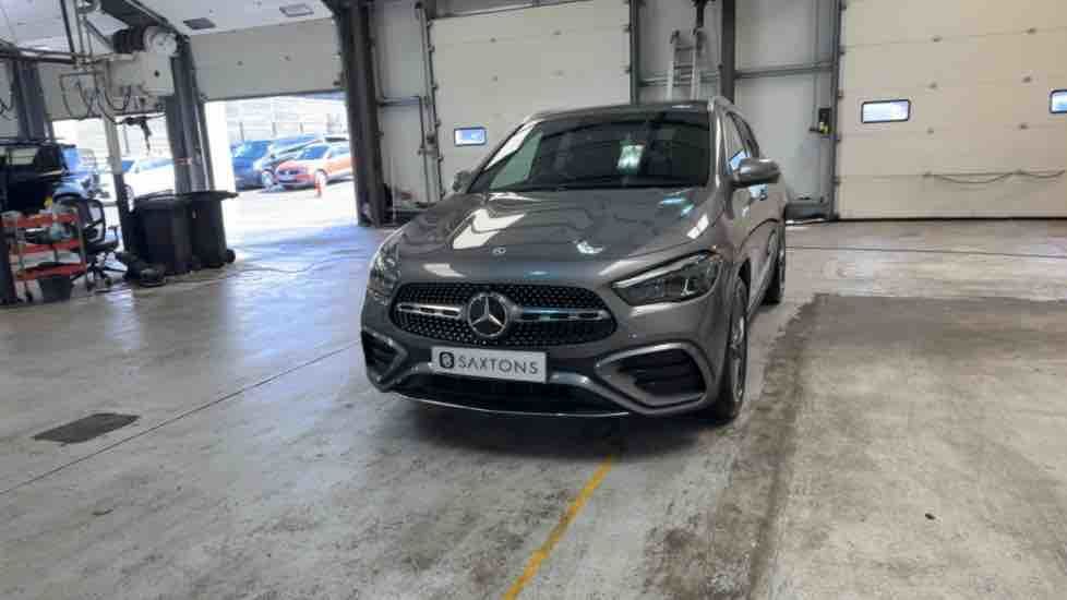 More views of Mercedes-Benz GLA