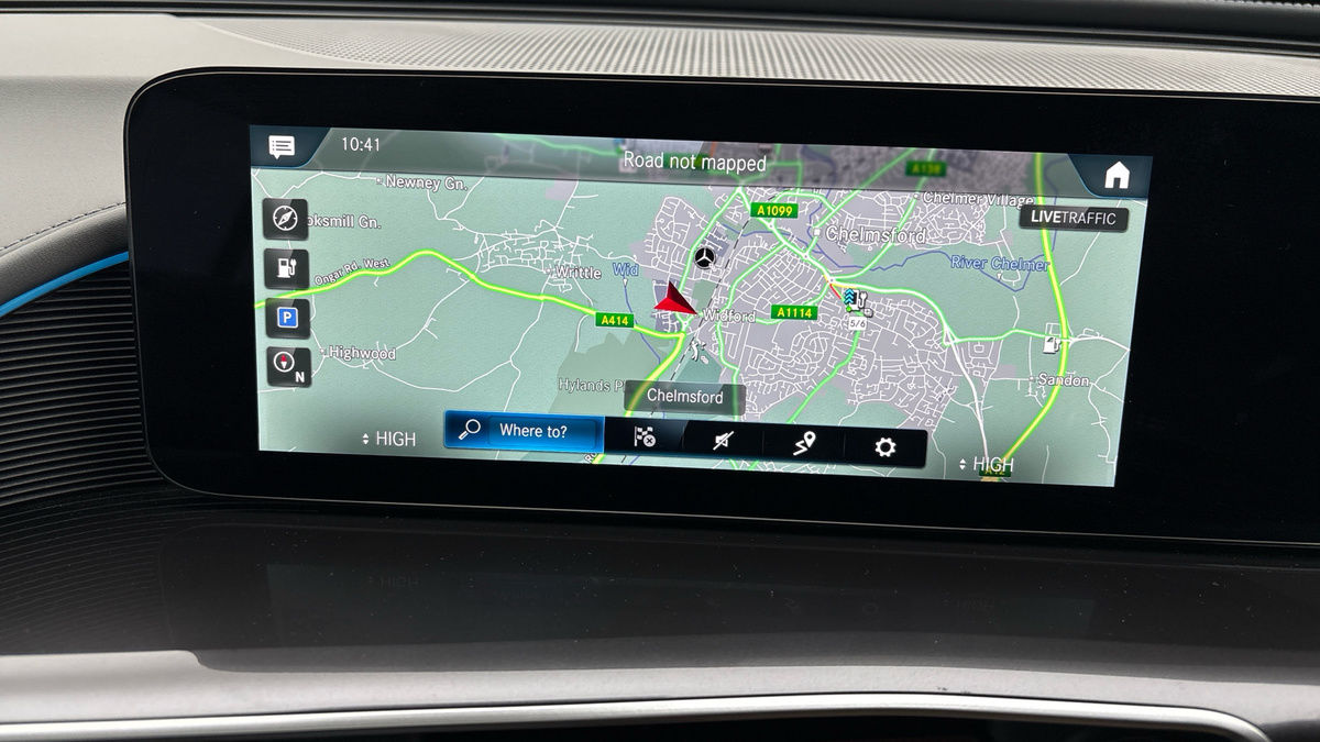 Mercedes-Benz EQC Image 17