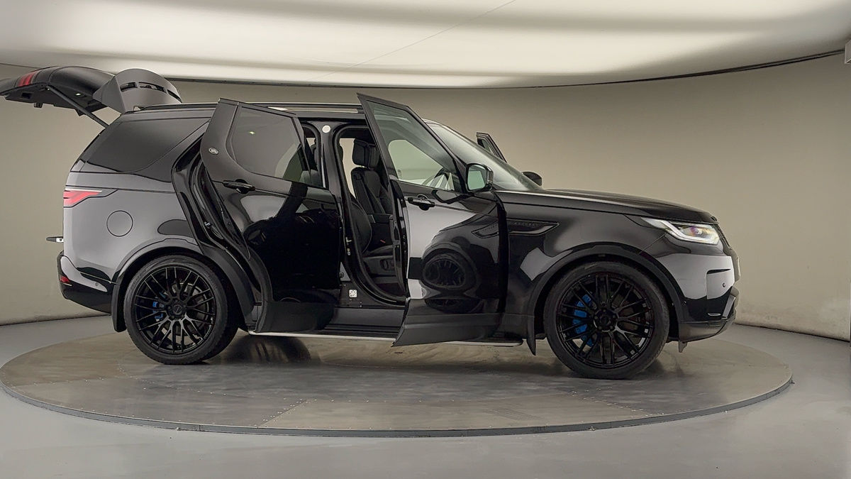 More views of Land Rover Discovery