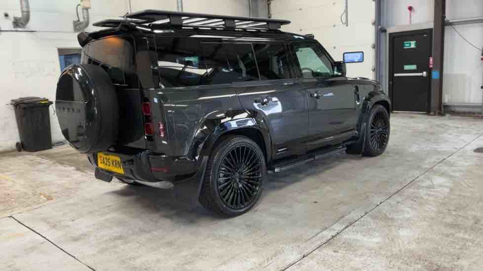 More views of Land Rover Defender 110