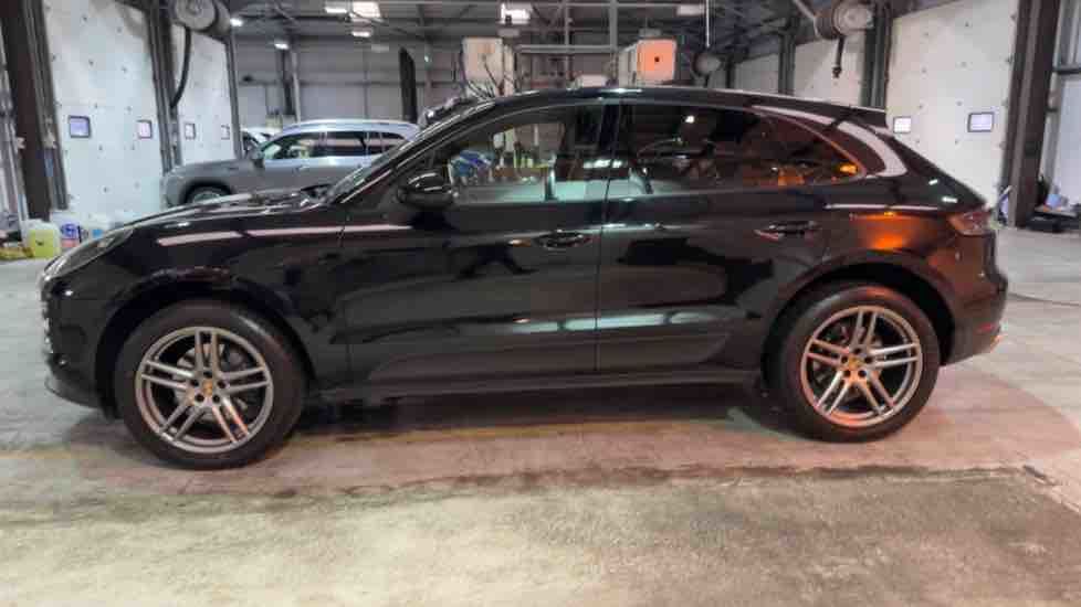 More views of Porsche Macan