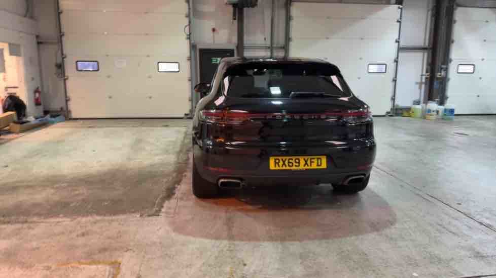 More views of Porsche Macan