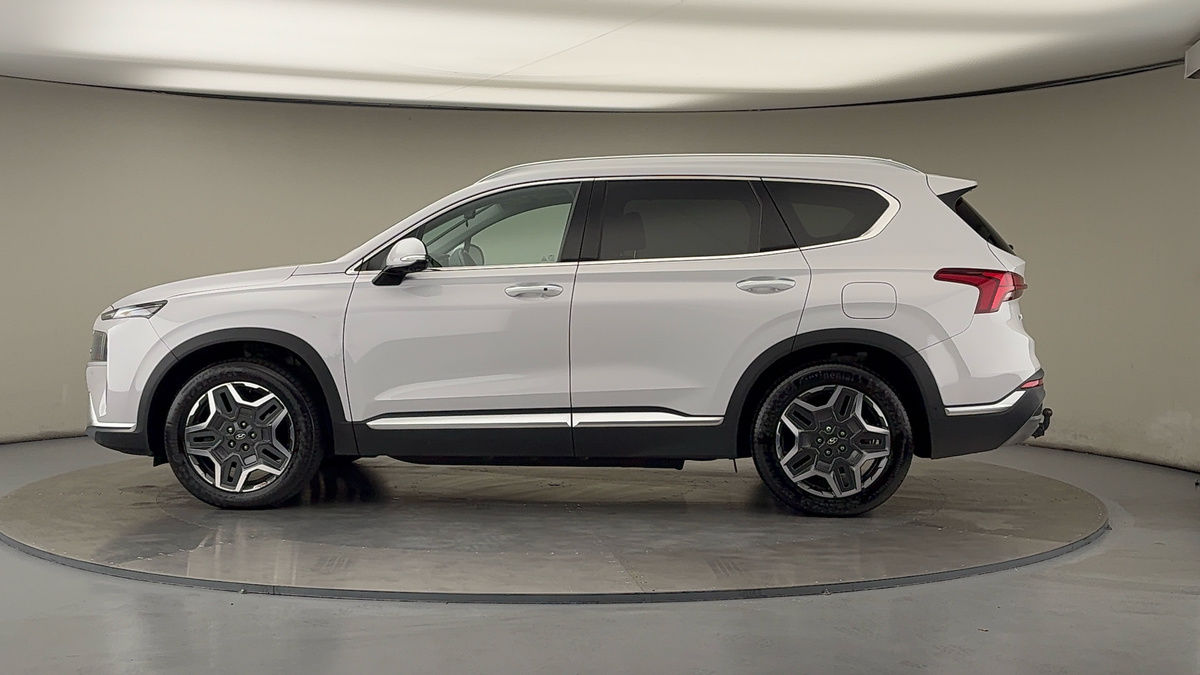 More views of Hyundai Santa Fe