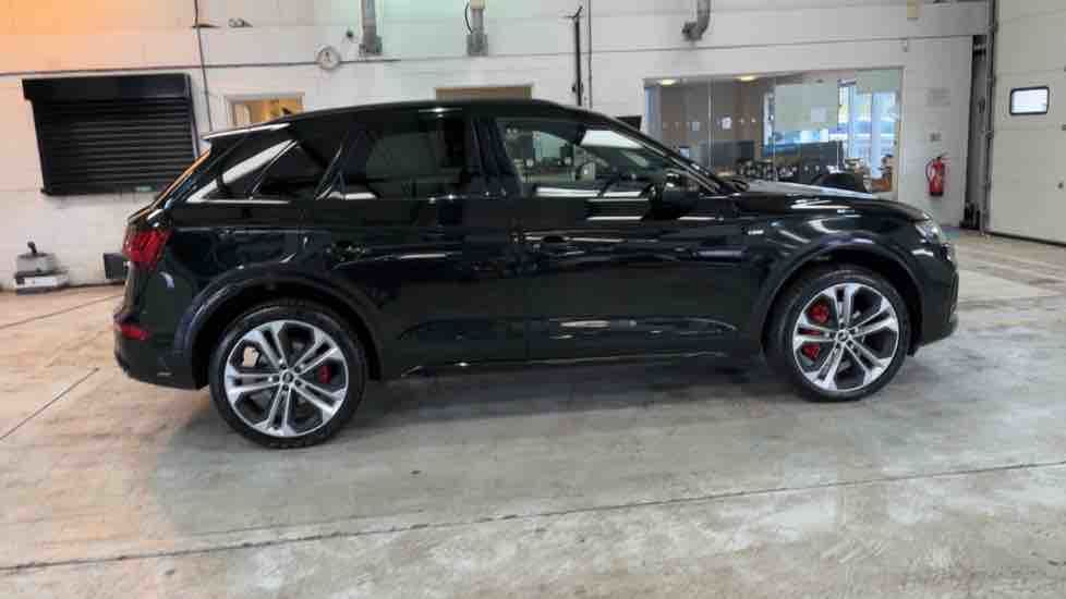 More views of Audi Q5