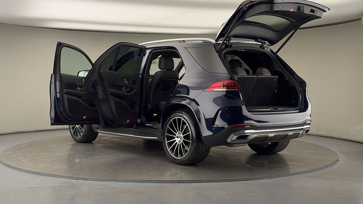 More views of Mercedes-Benz GLE