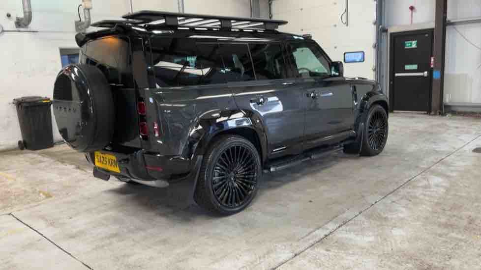 More views of Land Rover Defender 110