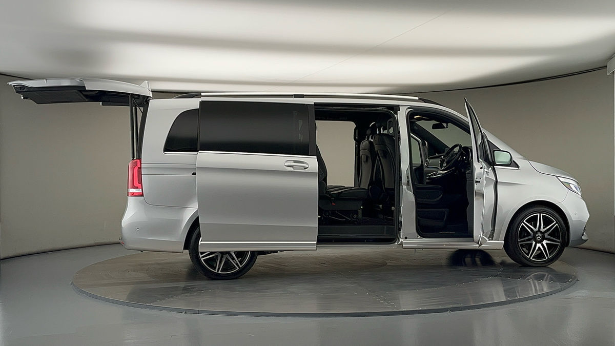 More views of Mercedes-Benz V Class
