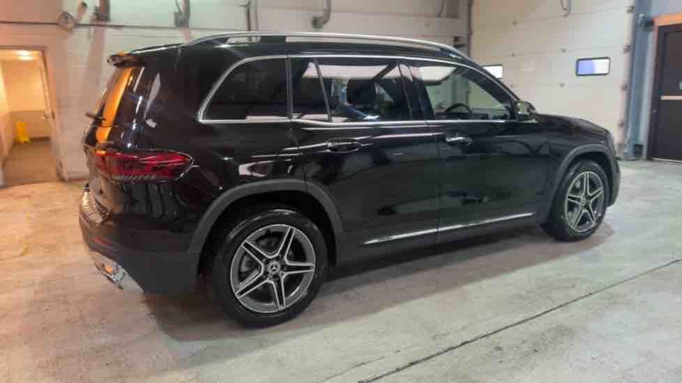 More views of Mercedes-Benz GLB