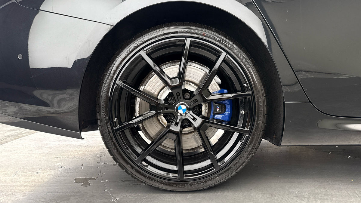 BMW 8 Series Image 8