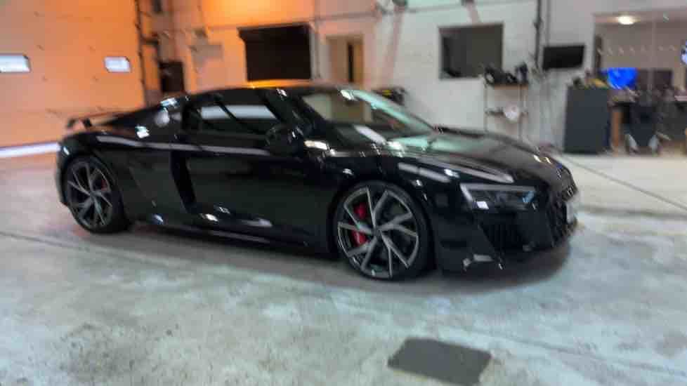 More views of Audi R8