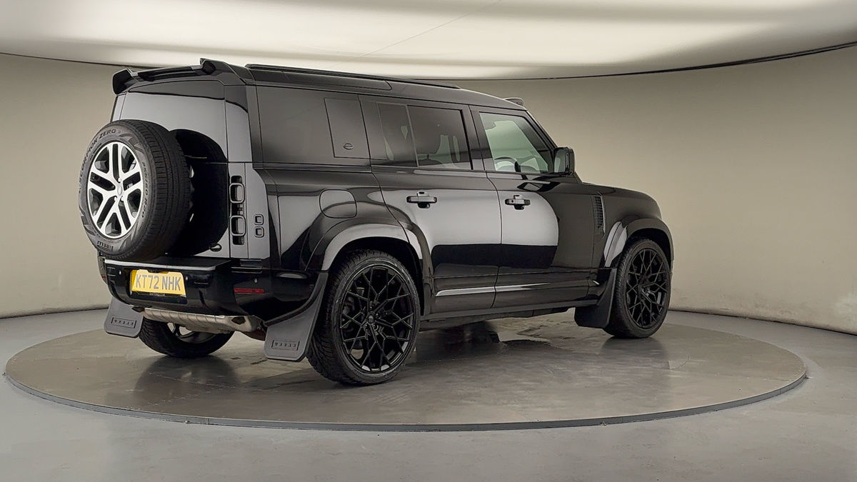 Land Rover Defender 110 Urban Image 21