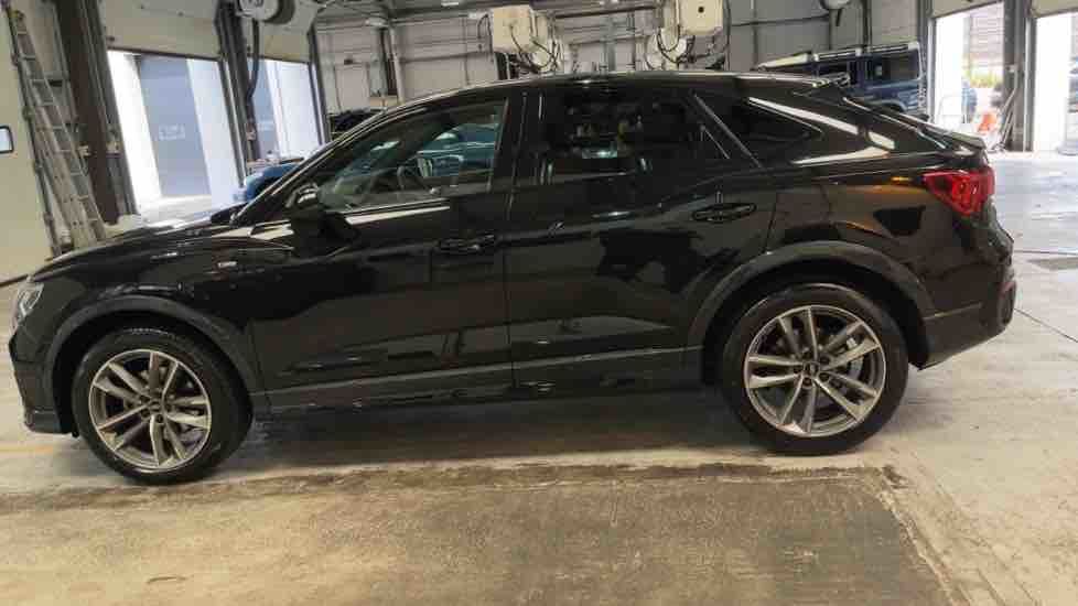 More views of Audi Q3