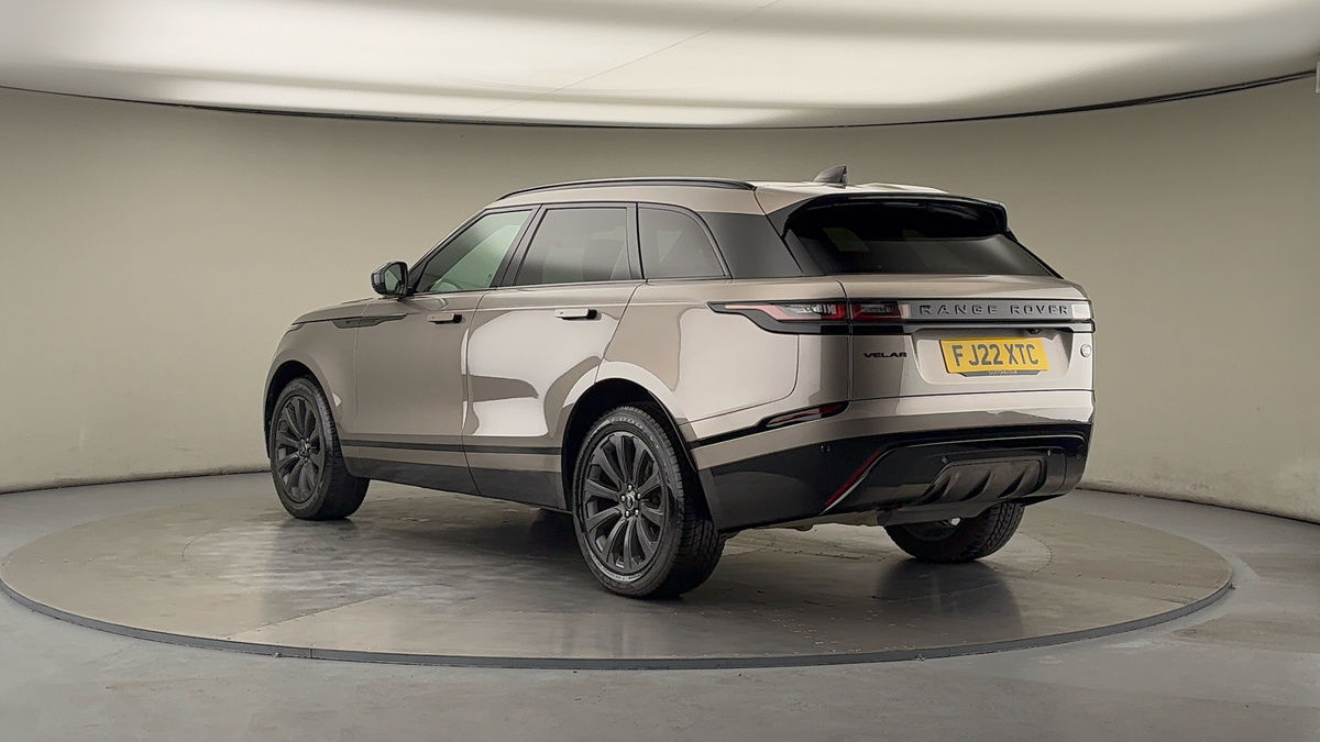 Land Rover Range Rover Velar Image 2