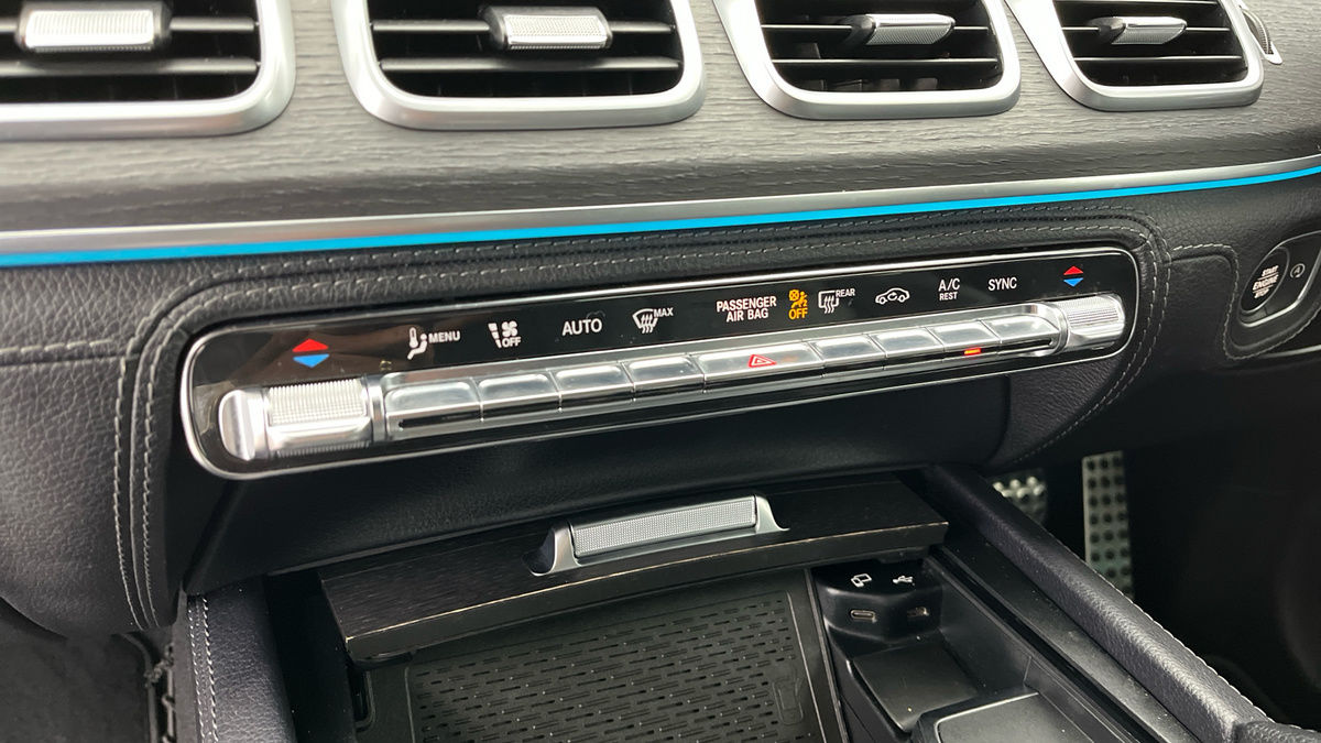 Mercedes-Benz GLE Image 26