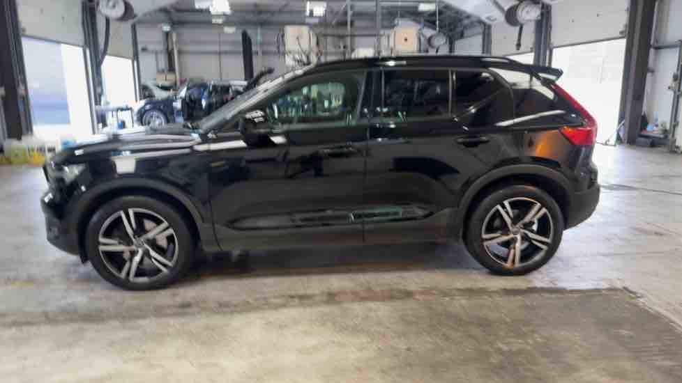 More views of Volvo XC40