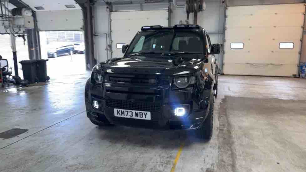 More views of Land Rover Defender 110