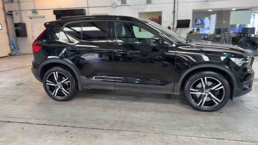 More views of Volvo XC40