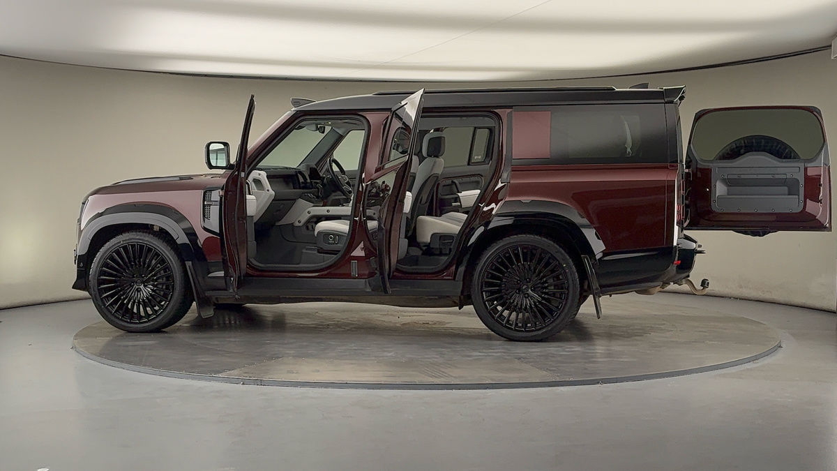 More views of Land Rover Defender 130