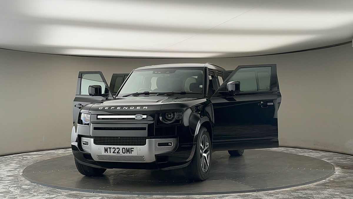 More views of Land Rover Defender 110