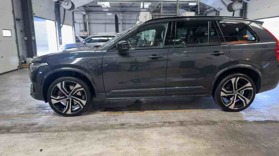 More views of Volvo XC90