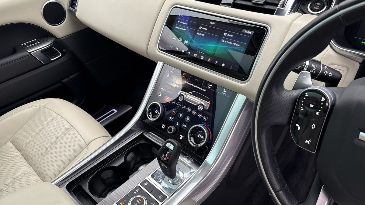 Land Rover Range Rover Sport Image 18