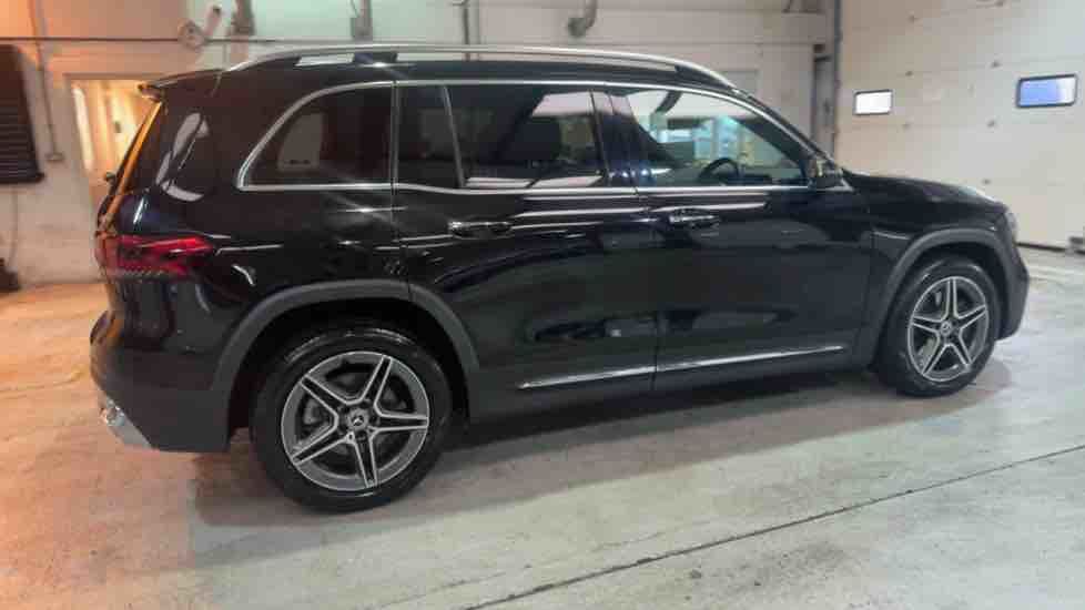 More views of Mercedes-Benz GLB