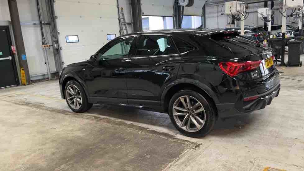 More views of Audi Q3