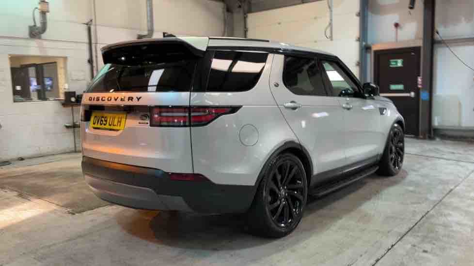 More views of Land Rover Discovery