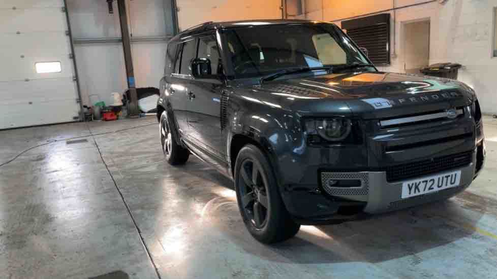 More views of Land Rover Defender 110