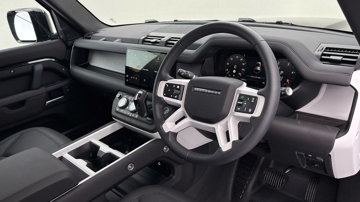 Land Rover Defender 110 Urban Image 5
