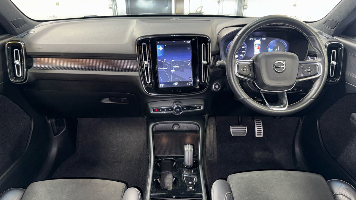 Volvo XC40 Image 12