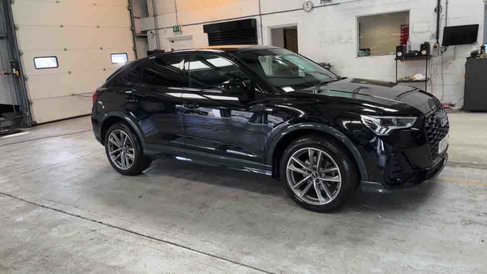 More views of Audi Q3