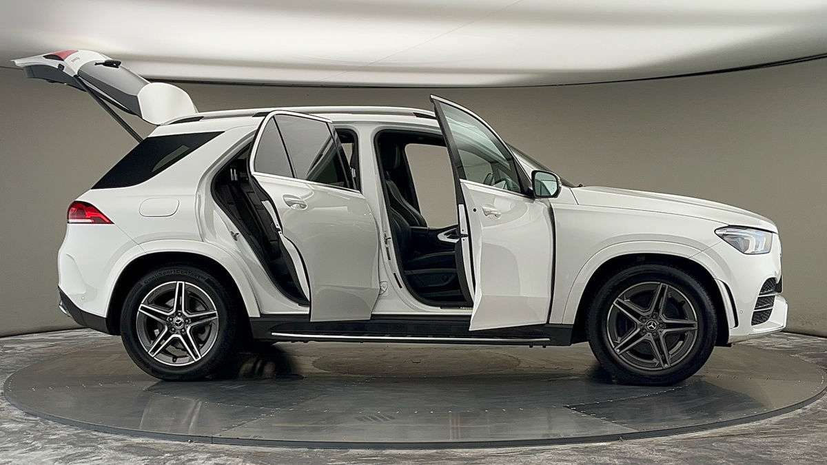 More views of Mercedes-Benz GLE