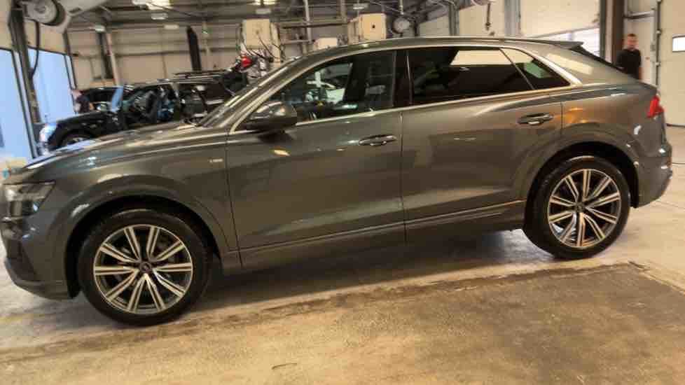 More views of Audi Q8