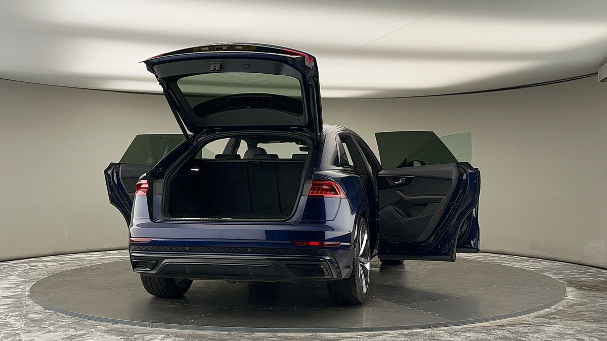 More views of Audi Q8