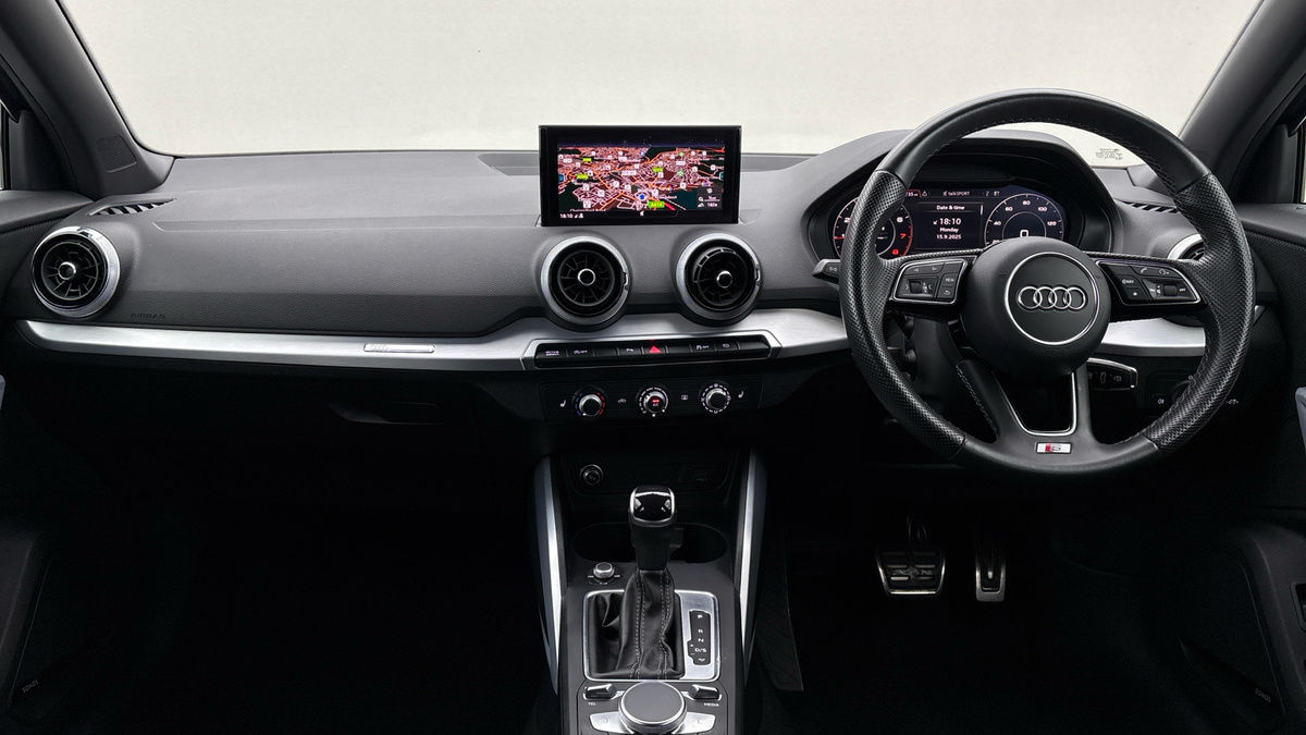 Audi Q2 Image 12