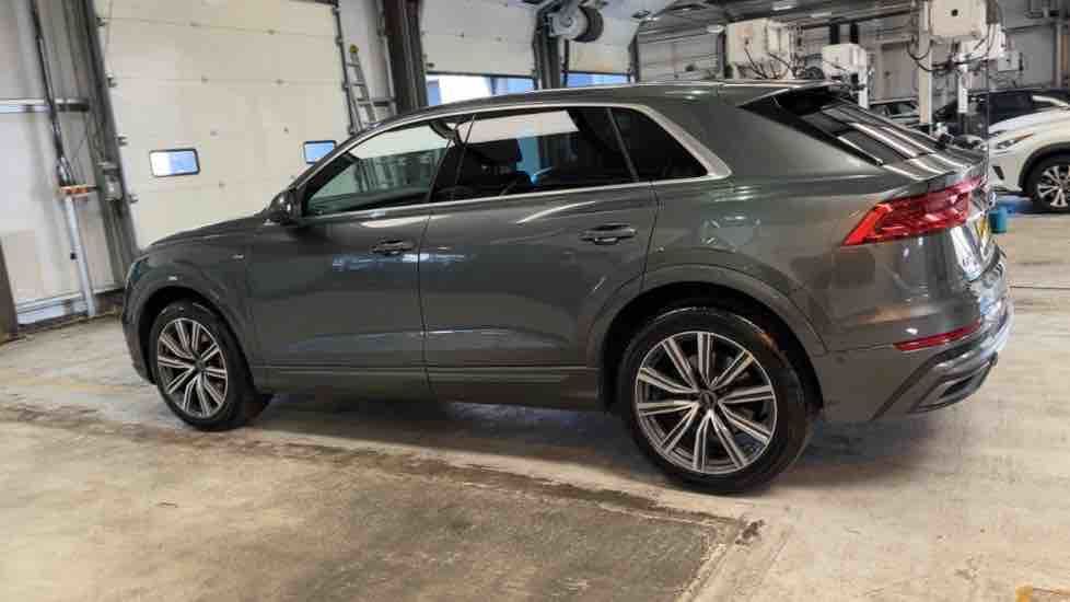 More views of Audi Q8