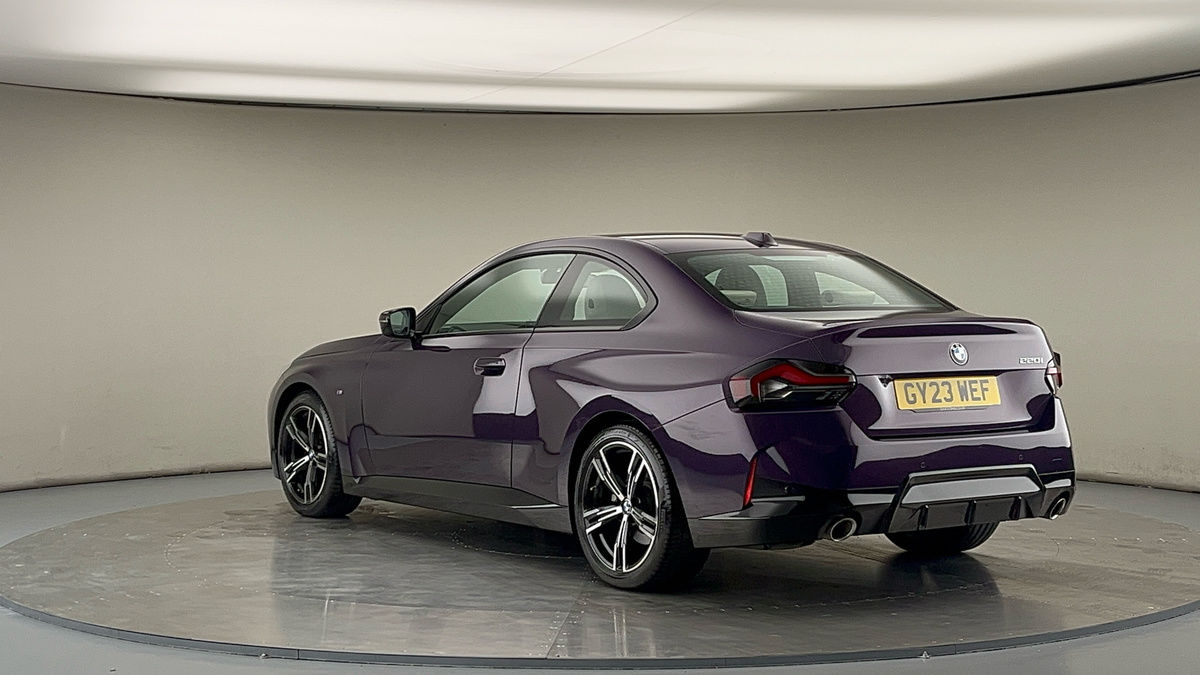 BMW 2 Series Image 2