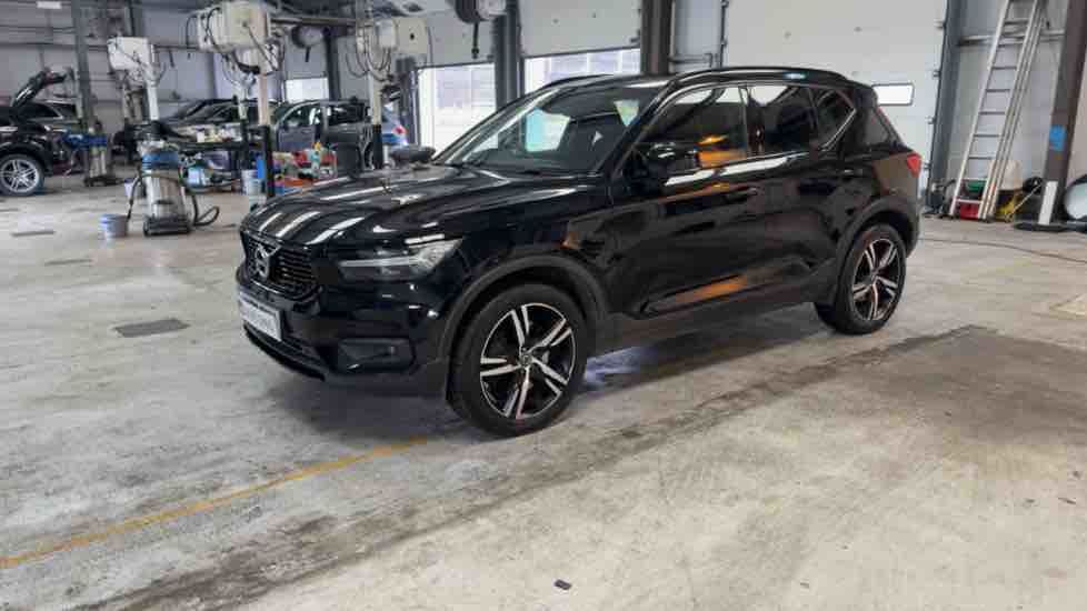More views of Volvo XC40