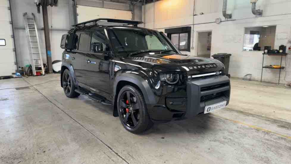 More views of Land Rover Defender 110