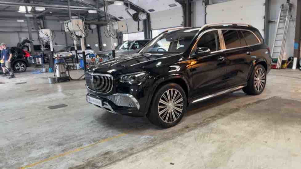More views of Mercedes-Benz Maybach GLS