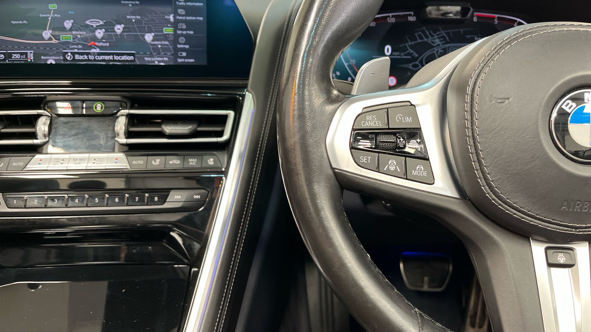 BMW 8 Series Image 13