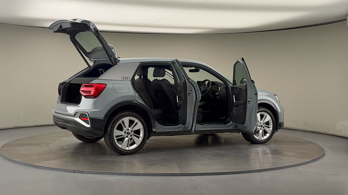 More views of Audi Q2