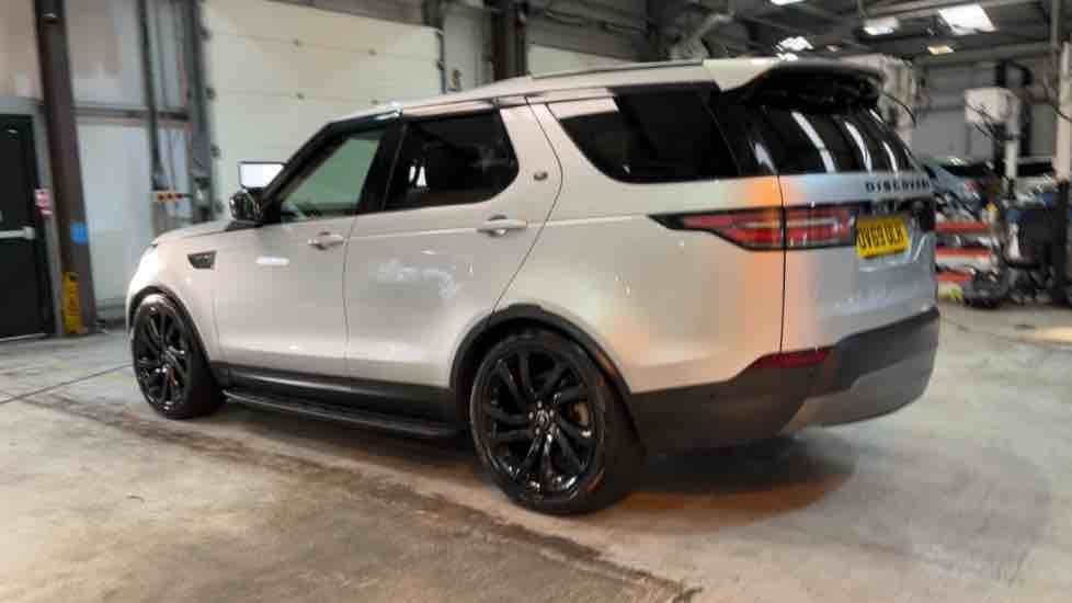 More views of Land Rover Discovery